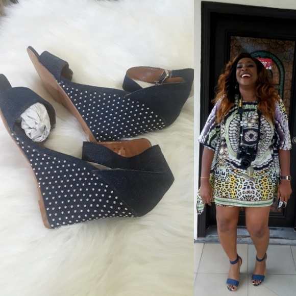 💕 Denim Silver Studded Open T - Picture 4 of 5